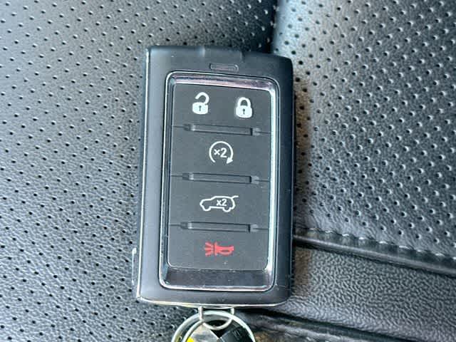 Thumbnail: 2024 Jeep Wagoneer - 36