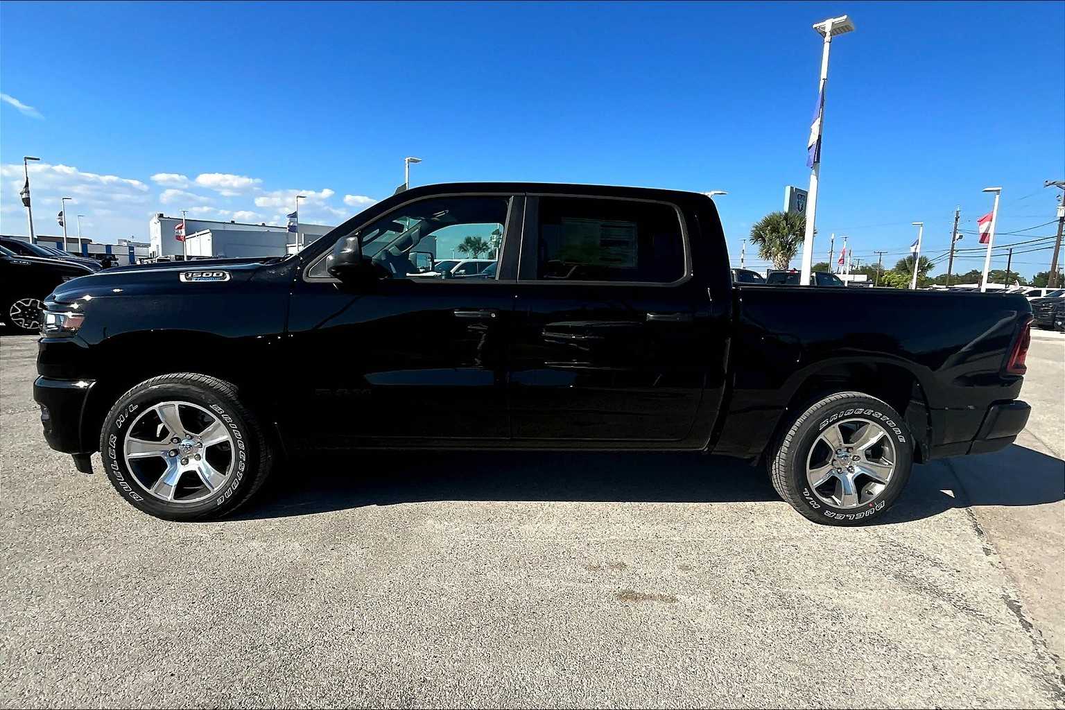 New 2025 Ram 1500 Tradesman Crew Cab 4x4 5'7 Box Pickup
