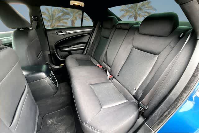 Thumbnail: 2022 Chrysler 300 - 12