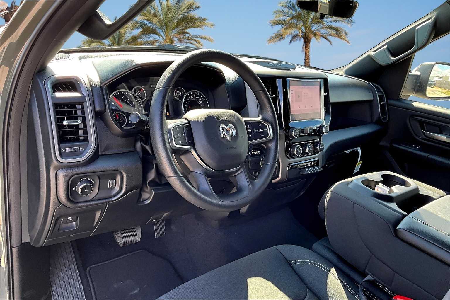 Thumbnail: 2025 RAM 1500 - 2