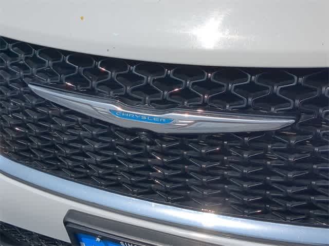 Thumbnail: 2021 Chrysler Pacifica - 11