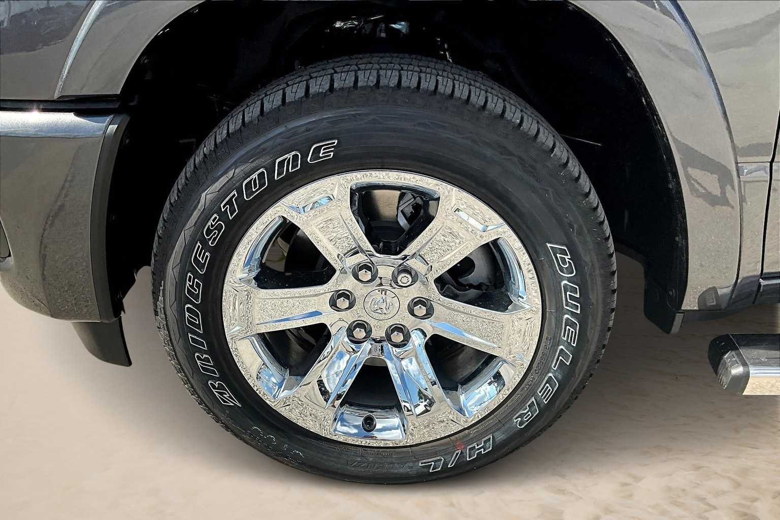 Thumbnail: 2026 RAM 1500 - 8