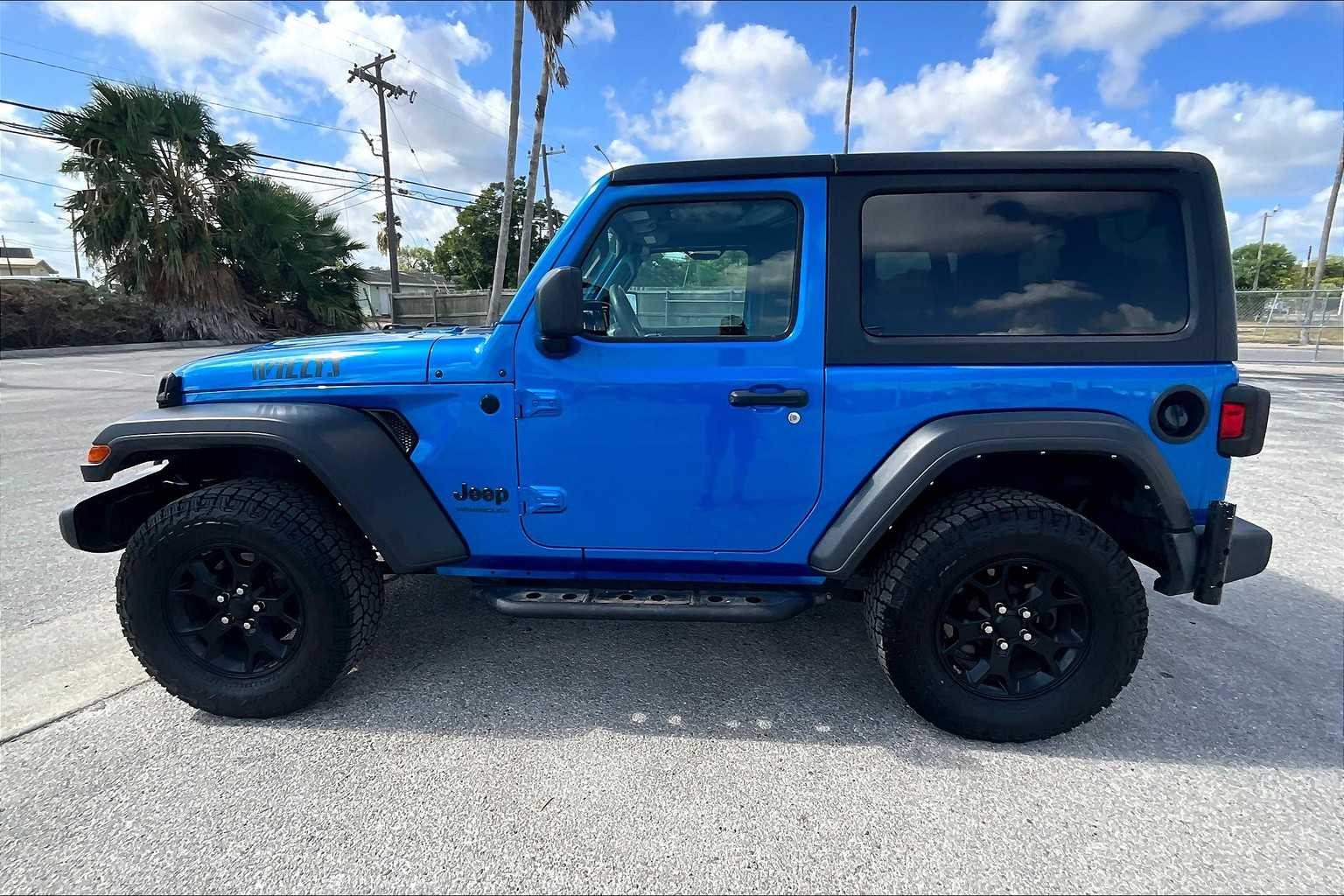 Thumbnail: 2021 Jeep Wrangler - 3
