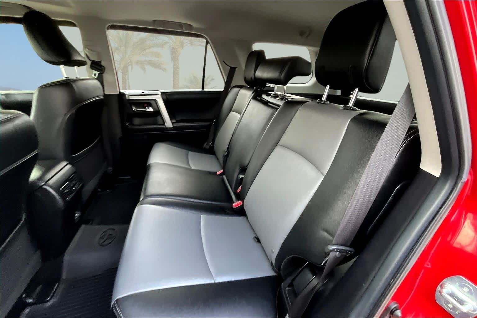 Thumbnail: 2021 Toyota 4Runner - 12