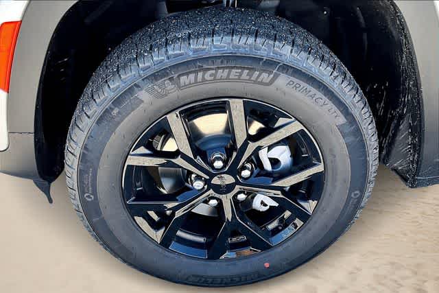 Thumbnail: 2025 Jeep Grand Cherokee - 7