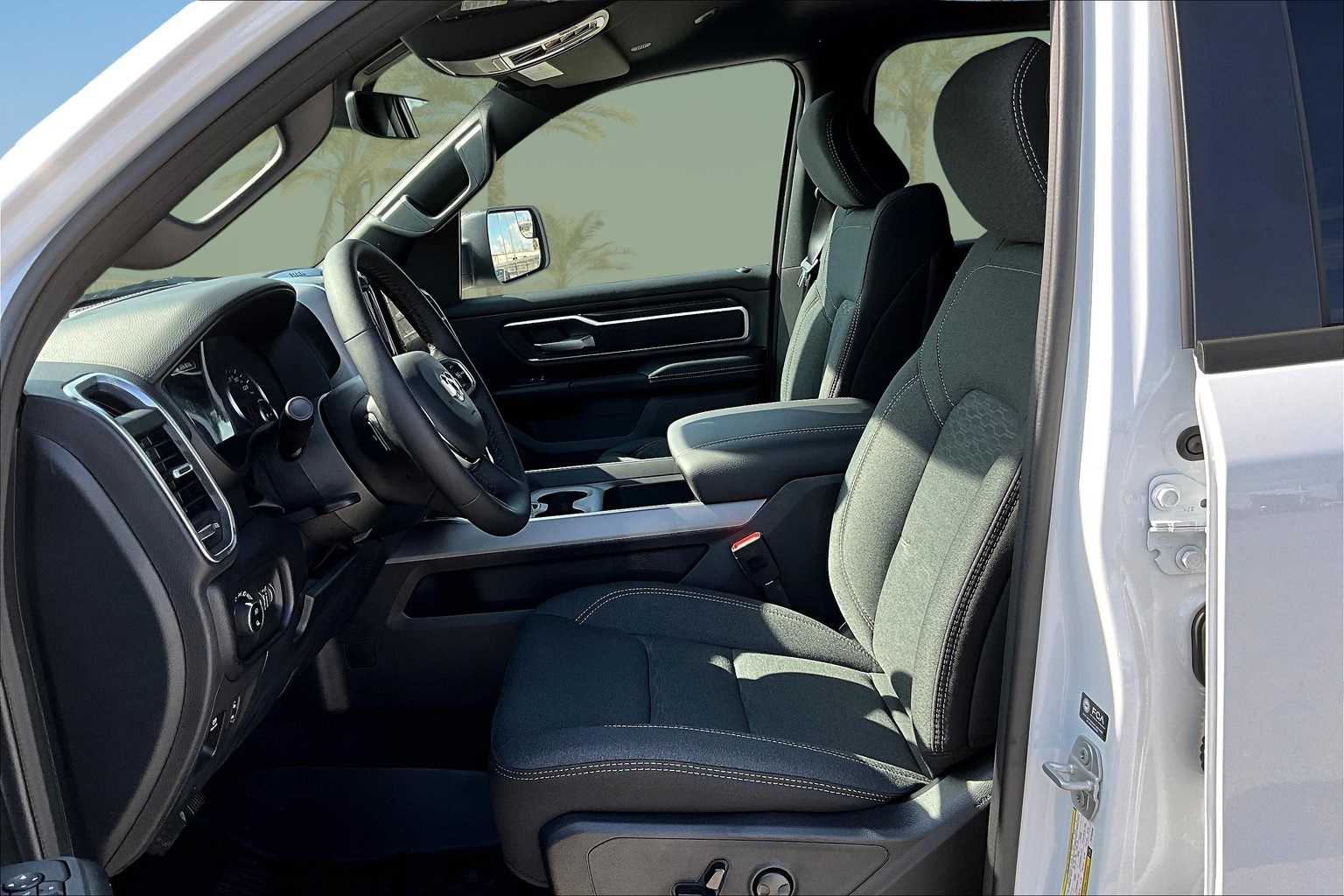 Thumbnail: 2026 RAM 1500 - 11