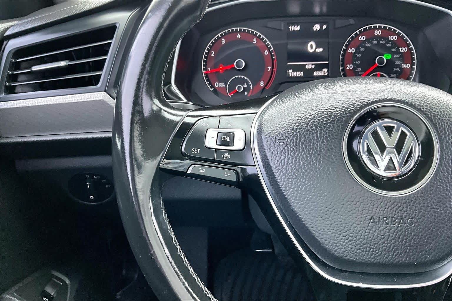 Thumbnail: 2019 Volkswagen Jetta - 21