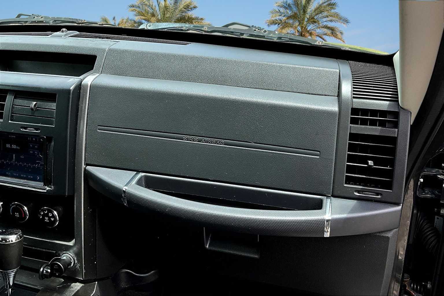 2011 Jeep Liberty Sport 23