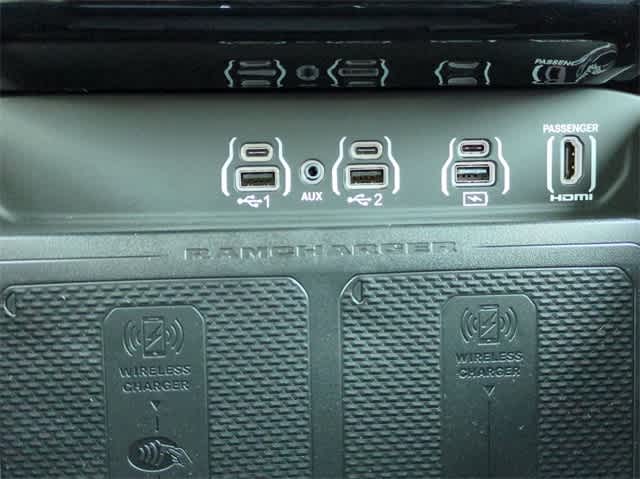 Thumbnail: 2025 RAM 1500 - 32