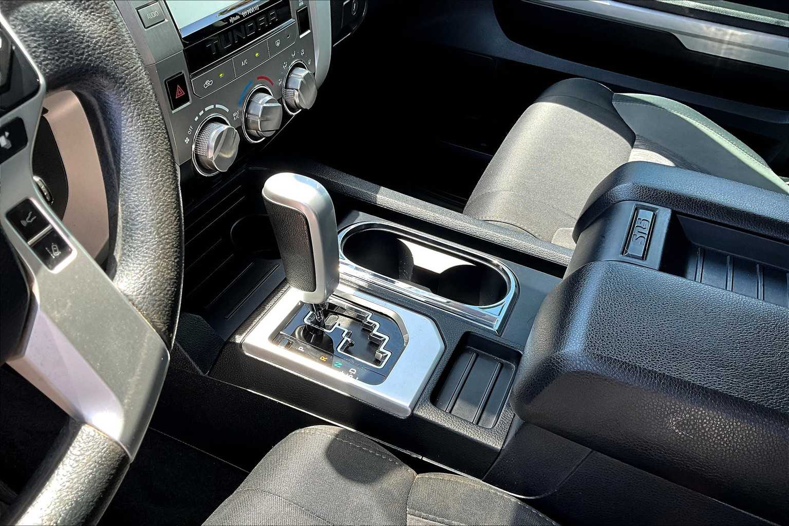 Thumbnail: 2019 Toyota Tundra - 16