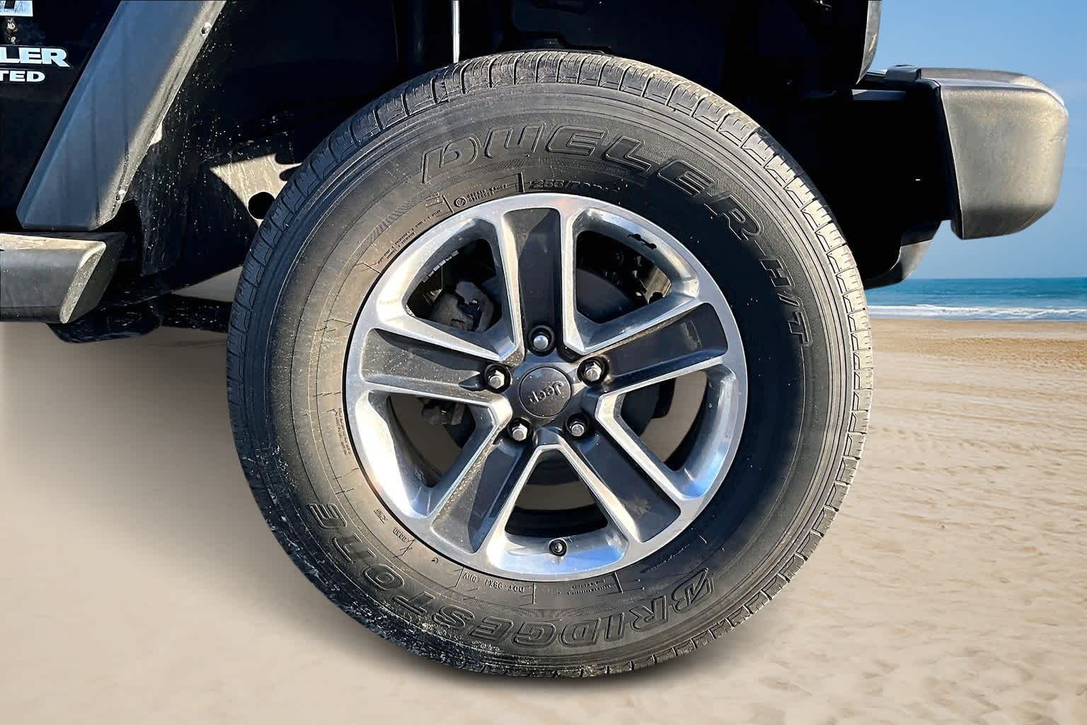 Thumbnail: 2013 Jeep Wrangler - 8