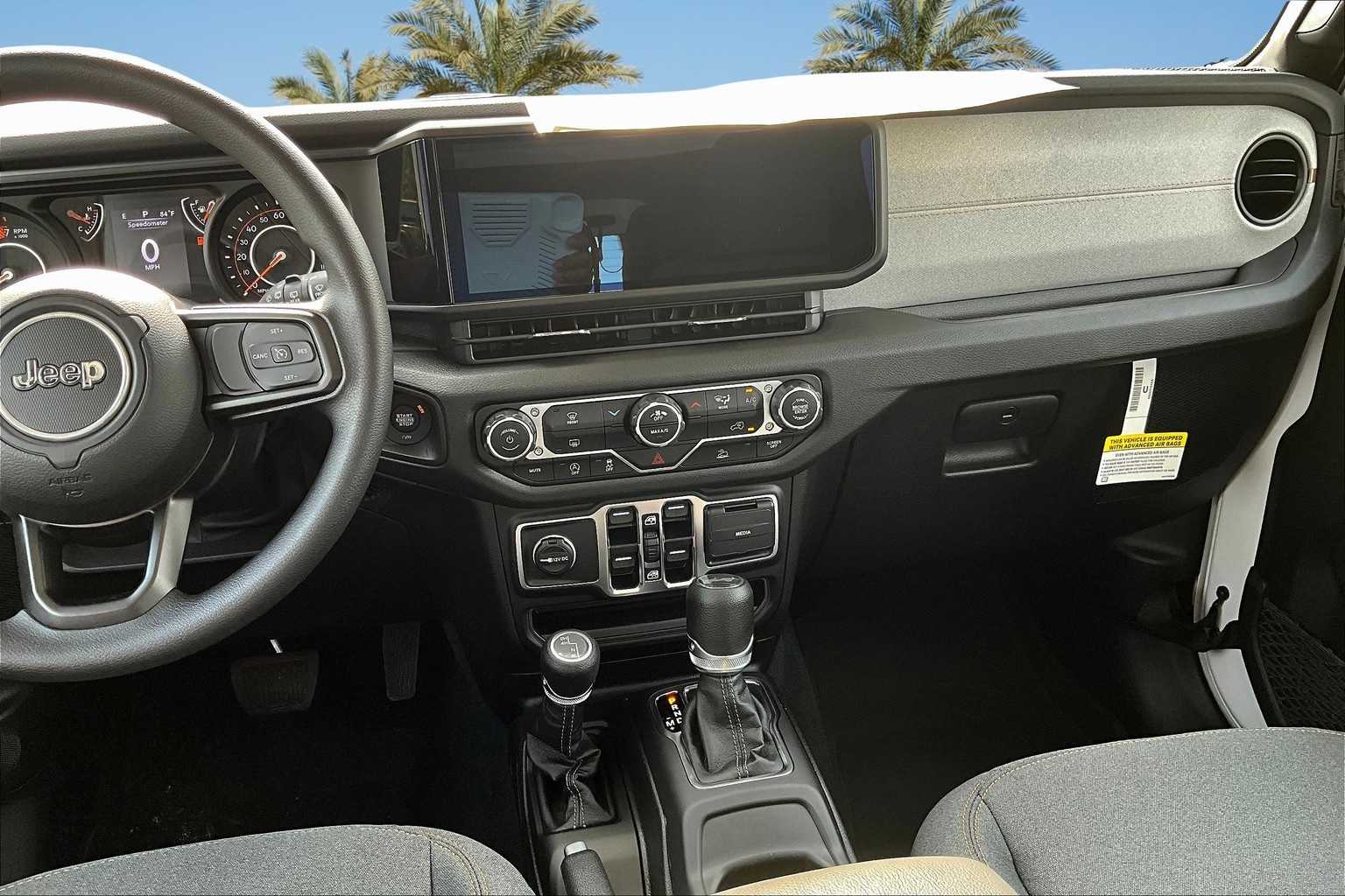 Thumbnail: 2025 Jeep Wrangler - 15