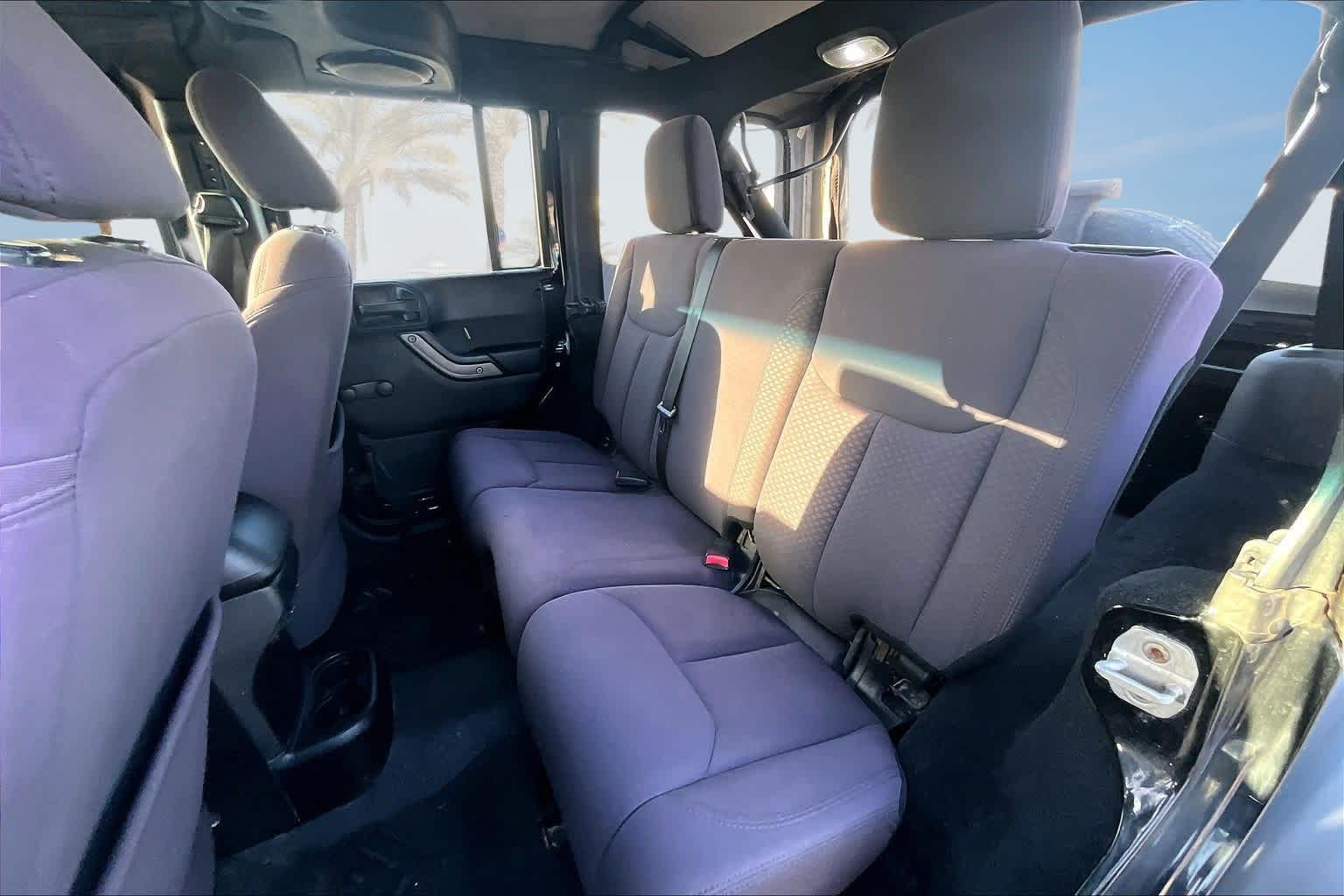 Thumbnail: 2013 Jeep Wrangler - 13