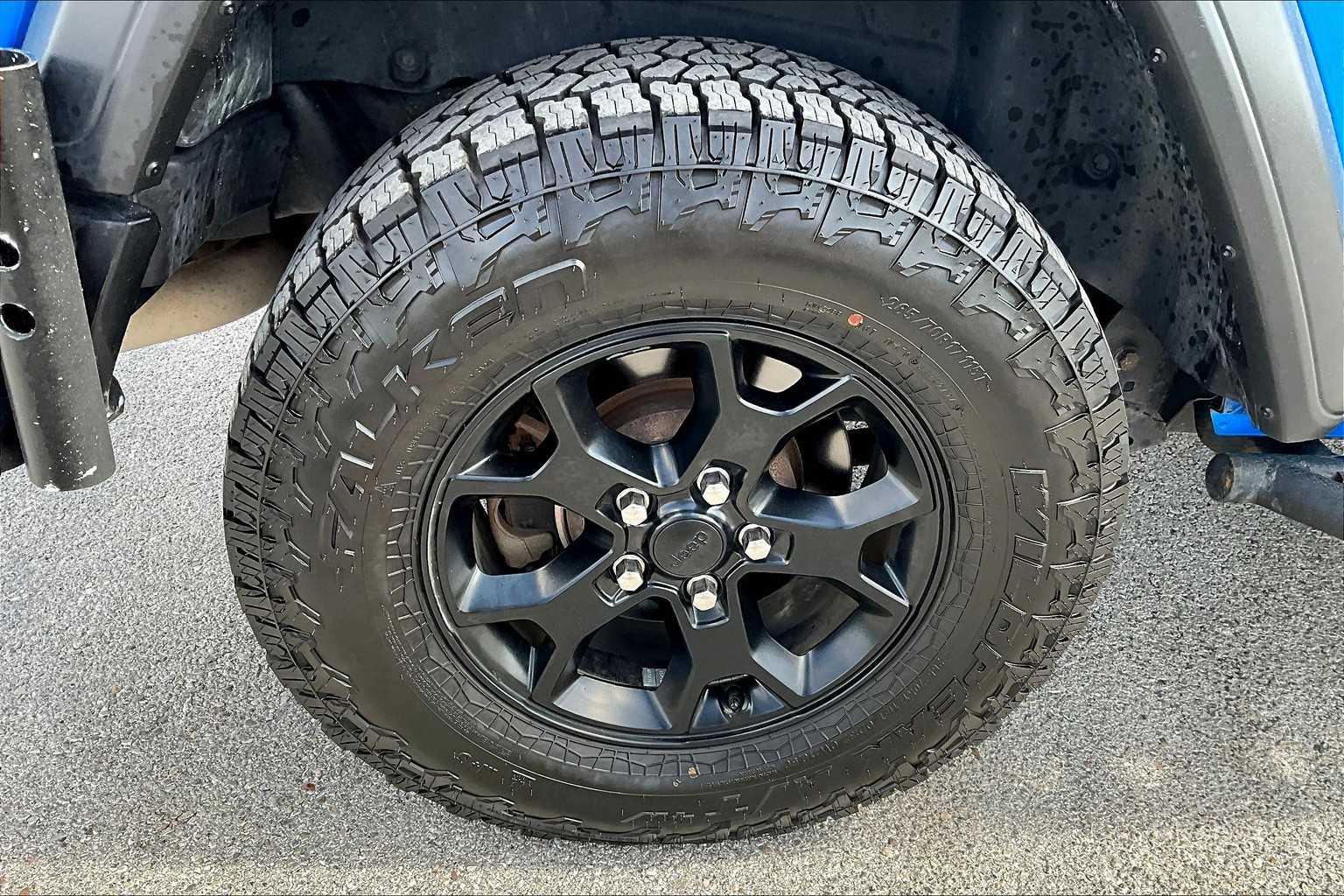 Thumbnail: 2021 Jeep Wrangler - 33