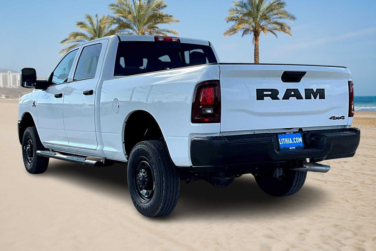 2026 Ram 2500 Tradesman photo 4