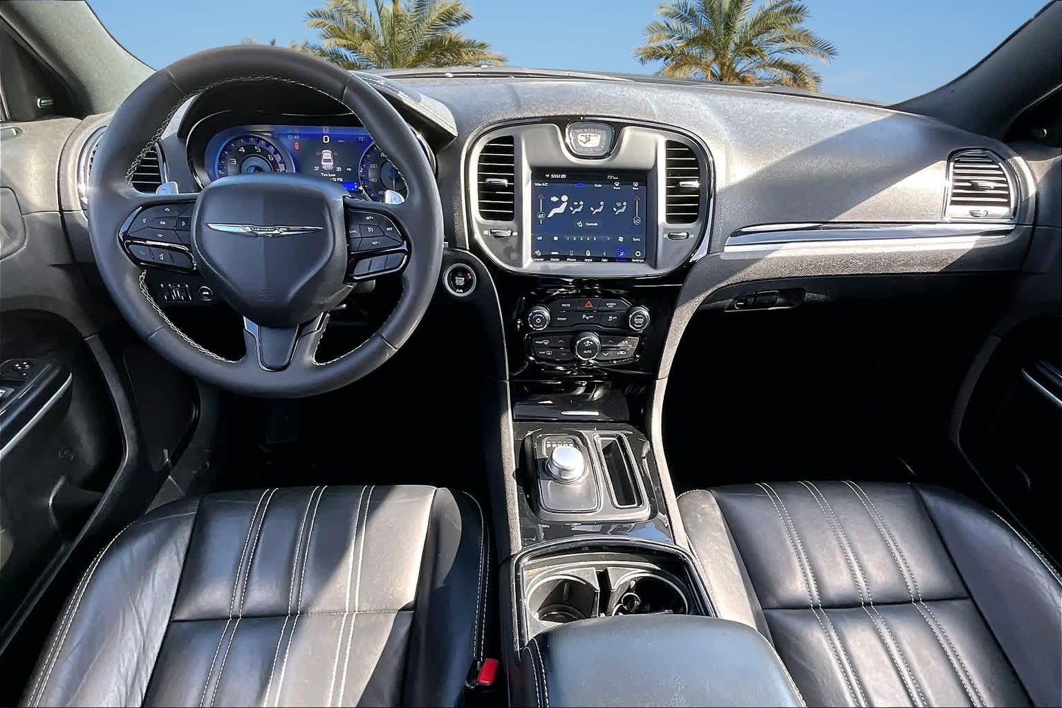 Thumbnail: 2023 Chrysler 300 - 9