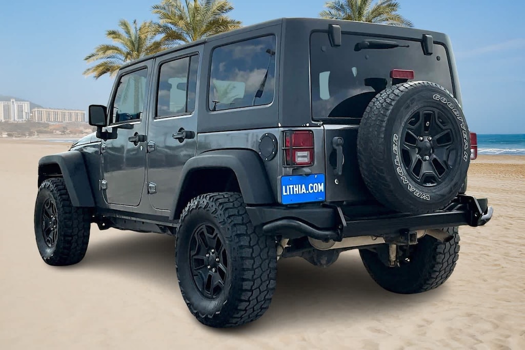Used 2013 Jeep Wrangler Unlimited Sahara SUV