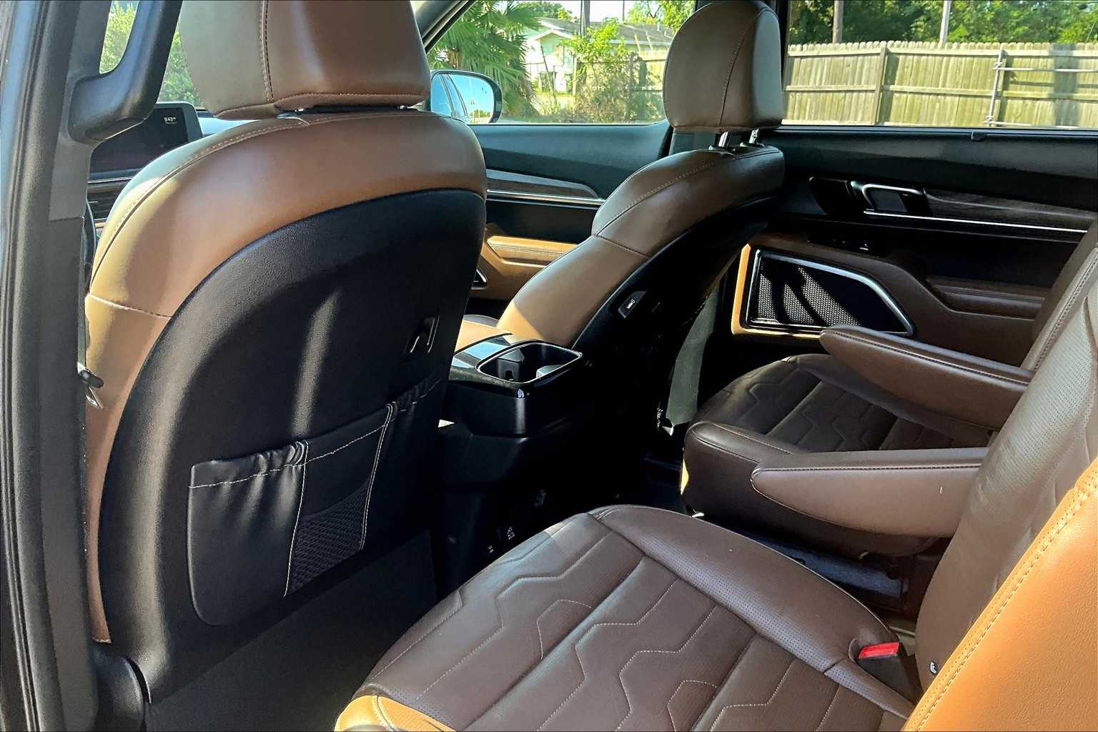 Thumbnail: 2021 Kia Telluride - 12