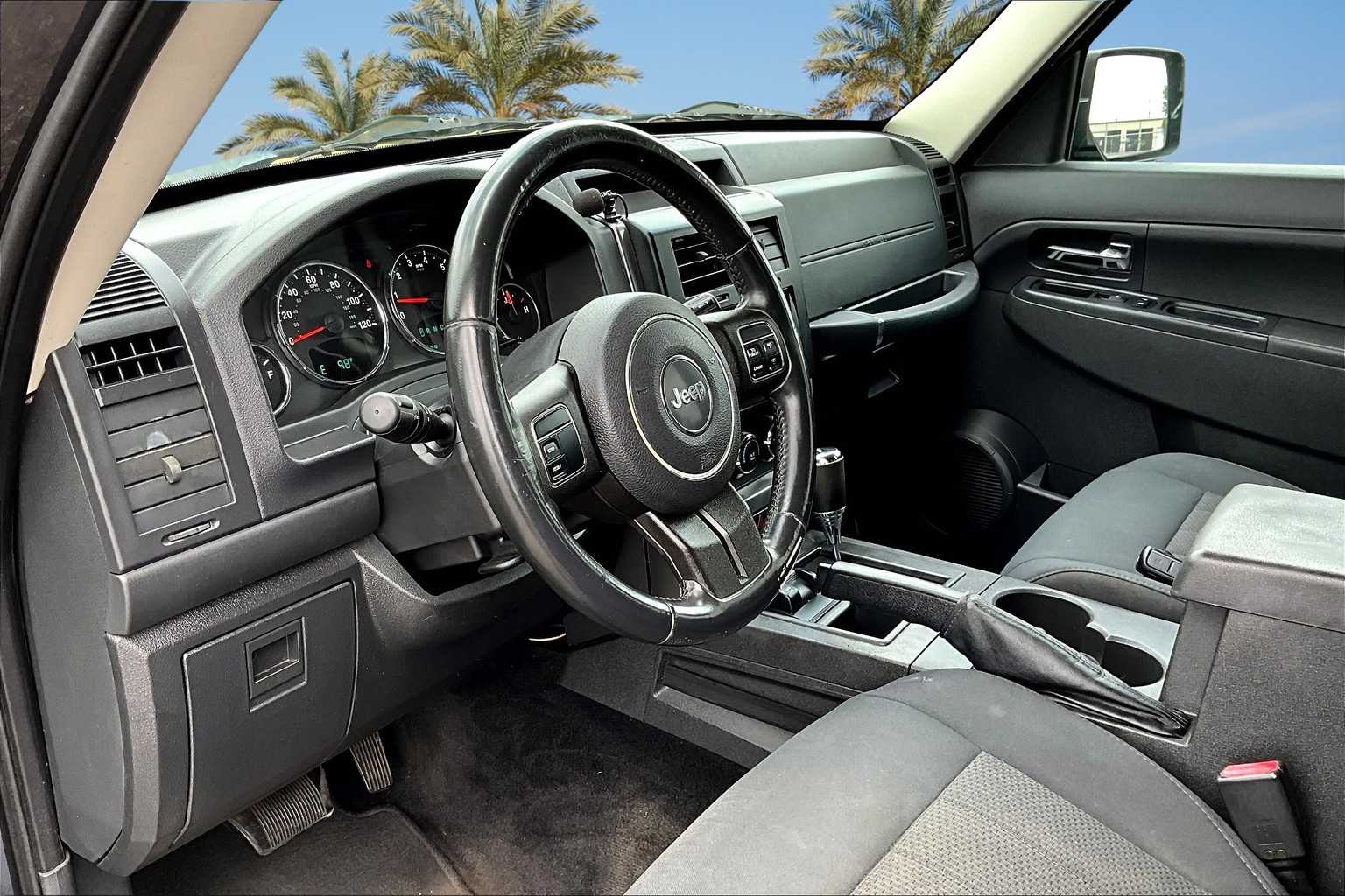 2011 Jeep Liberty Sport 2