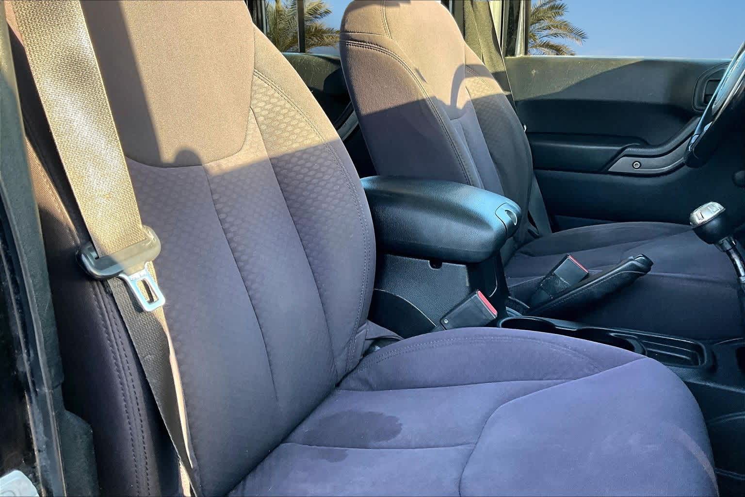 Thumbnail: 2013 Jeep Wrangler - 14