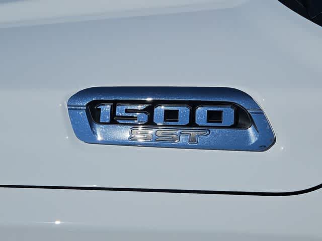 Thumbnail: 2025 RAM 1500 - 13