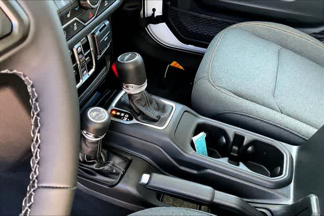 Thumbnail: 2025 Jeep Gladiator - 16