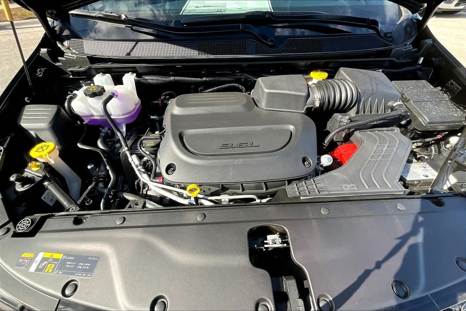 Thumbnail: 2026 Chrysler Pacifica - 9