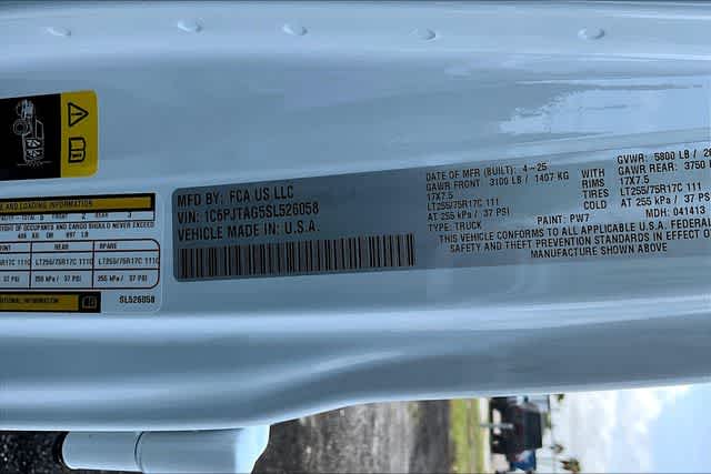 Thumbnail: 2025 Jeep Gladiator - 11