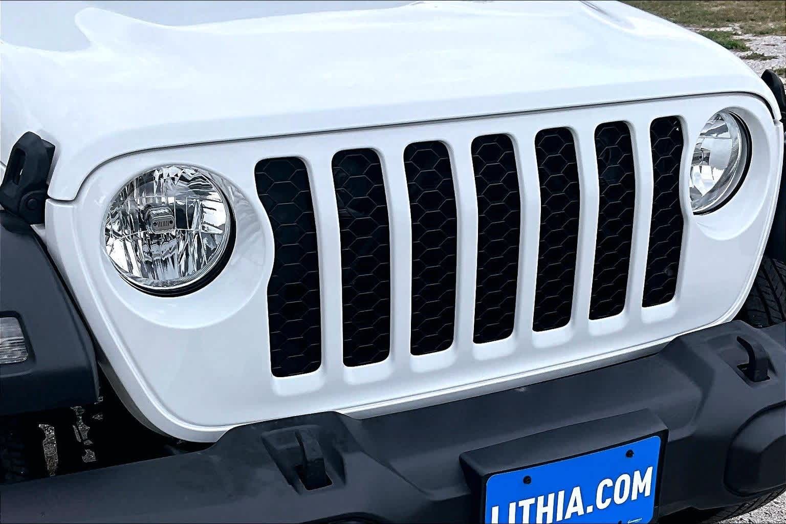 Thumbnail: 2023 Jeep Gladiator - 30