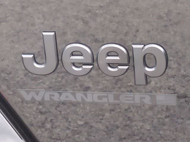 2025 Jeep Wrangler 4-Door Sahara - Photo 12