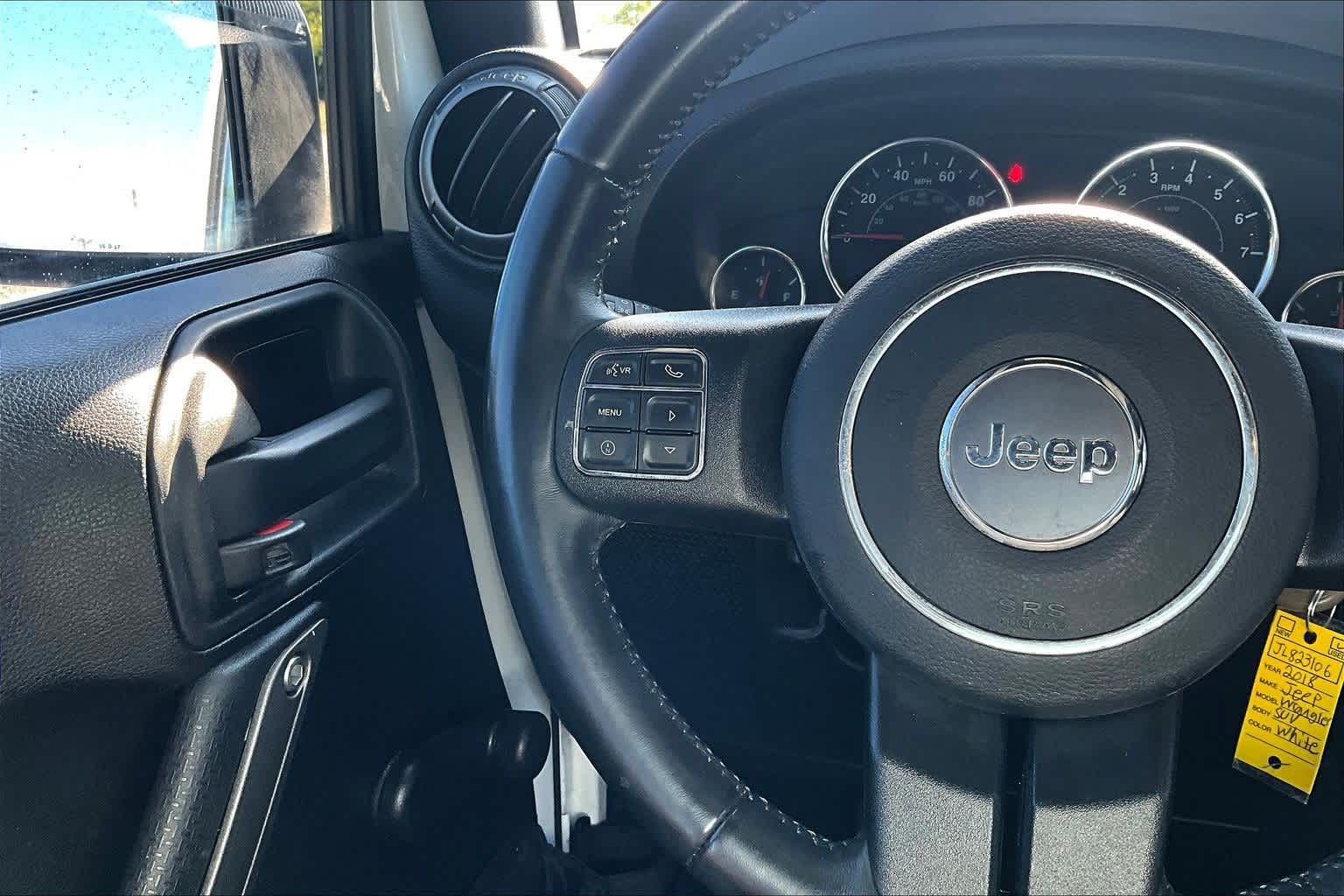 Thumbnail: 2018 Jeep Wrangler - 22