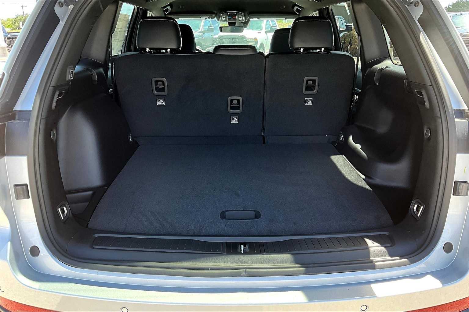 Thumbnail: 2025 Jeep Grand Cherokee - 19