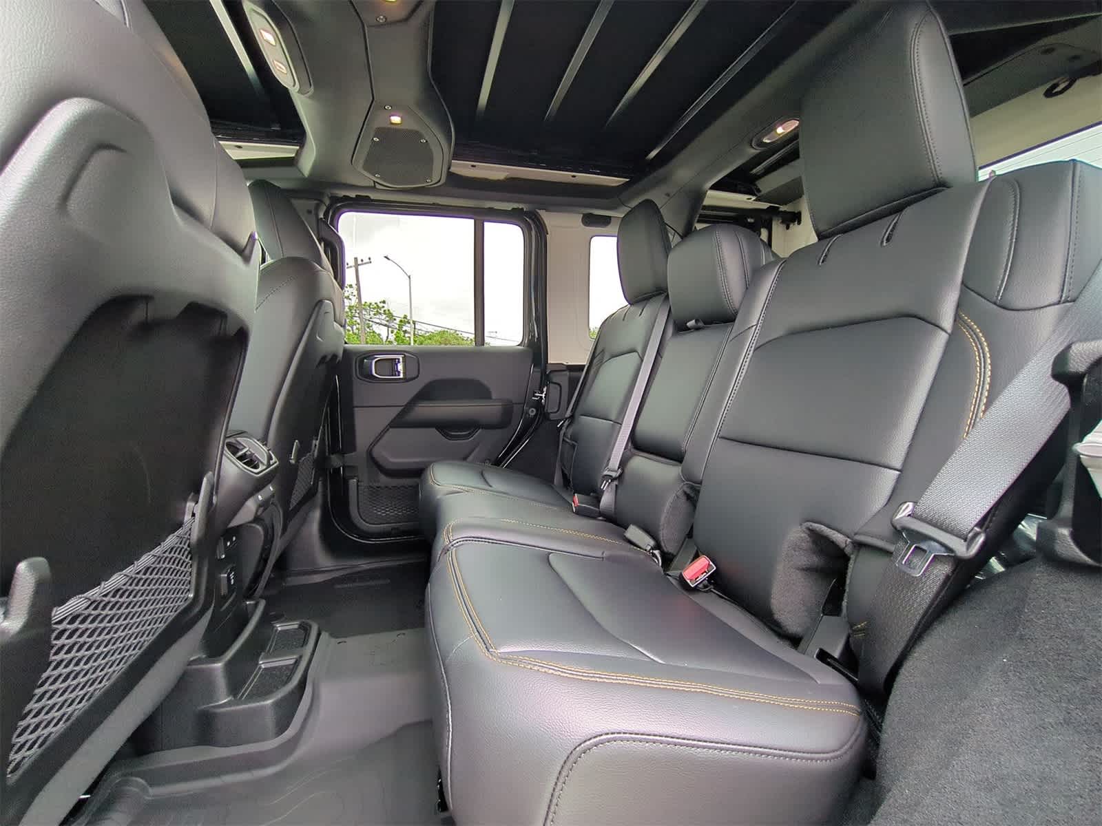 Thumbnail: 2025 Jeep Wrangler - 20