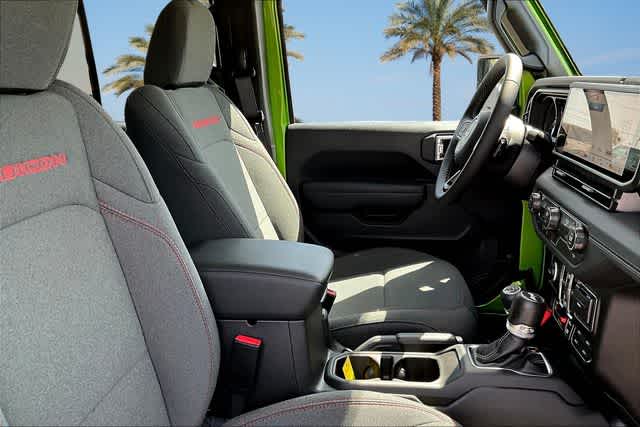 Thumbnail: 2025 Jeep Wrangler - 14