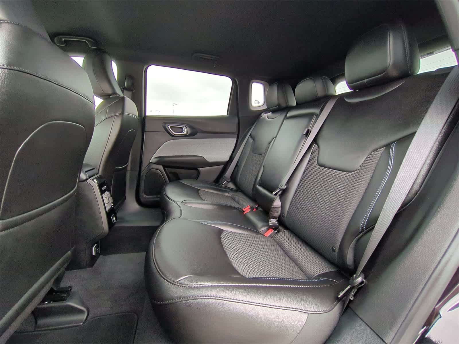 Thumbnail: 2025 Jeep Compass - 20