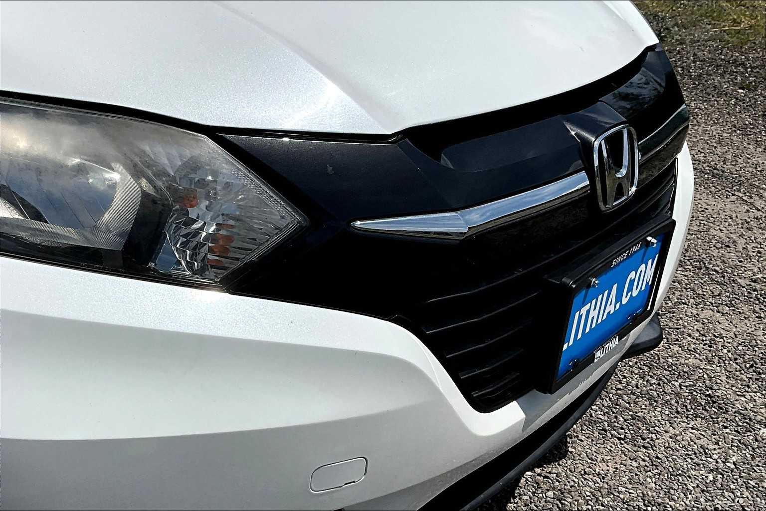 2016 Honda HR-V LX 32