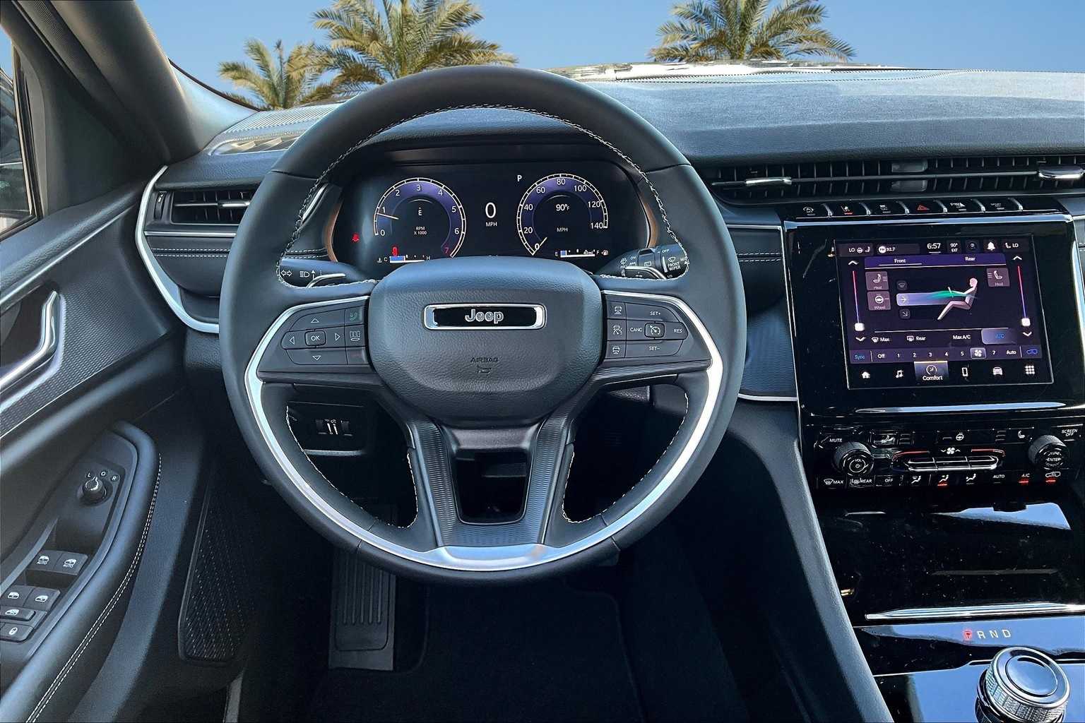 Thumbnail: 2025 Jeep Grand Cherokee - 14