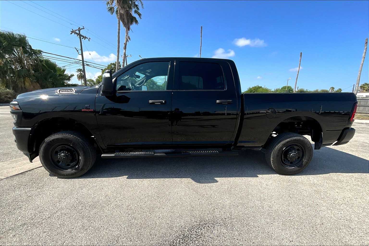 2026 Ram 2500 Tradesman photo 3