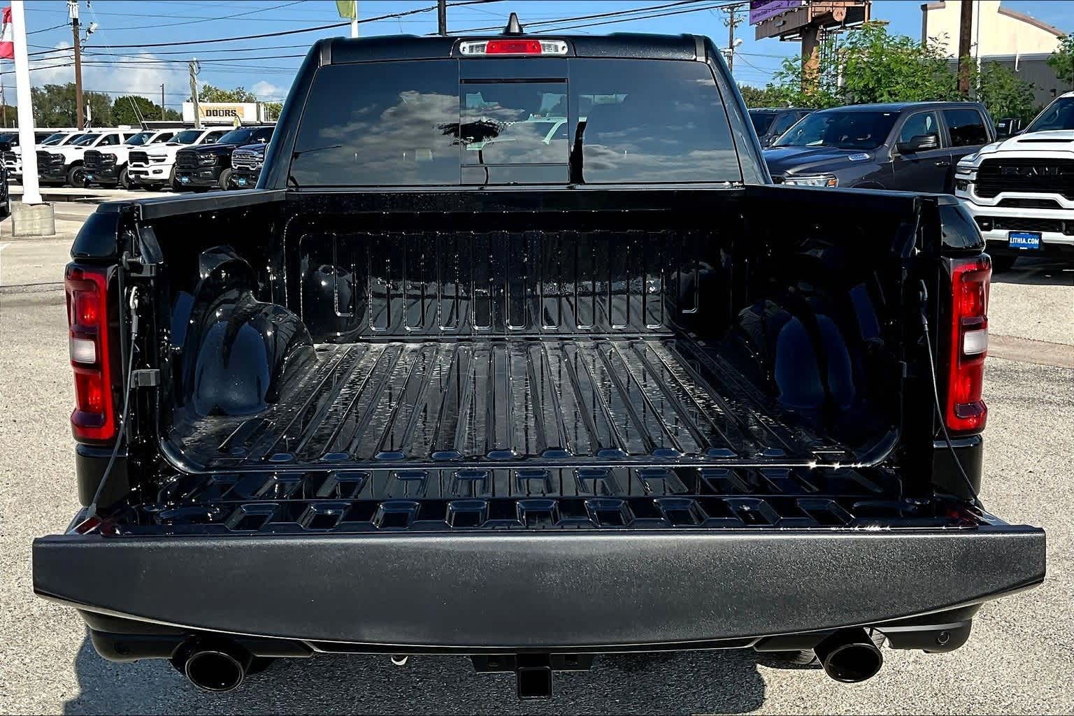 Thumbnail: 2026 RAM 1500 - 19