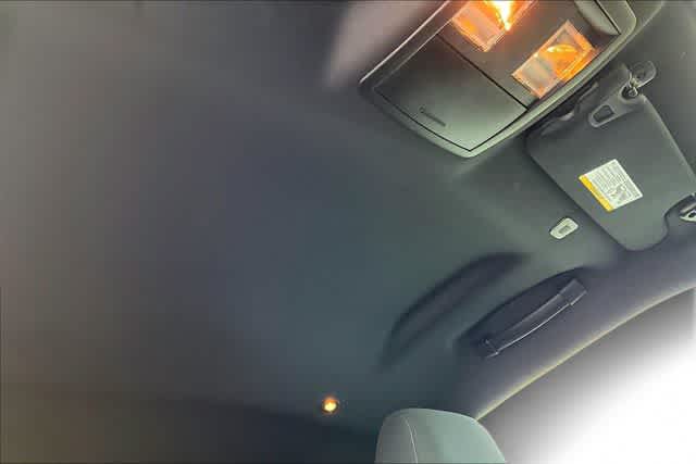 2022 Dodge Challenger SXT - Photo 24