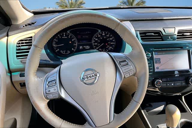 Thumbnail: 2015 Nissan Altima - 15