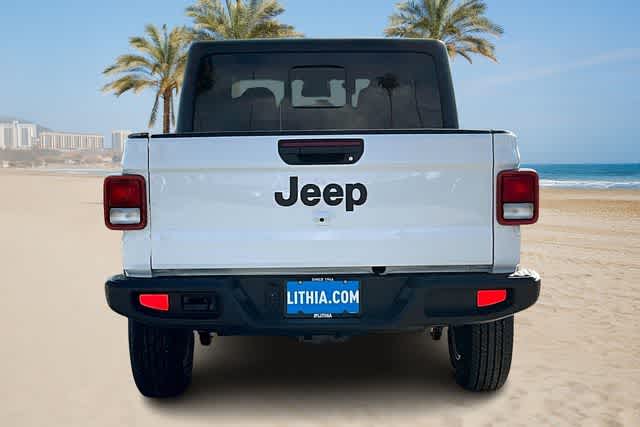 Thumbnail: 2025 Jeep Gladiator - 5