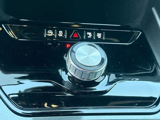 Thumbnail: 2024 Jeep Wagoneer - 33