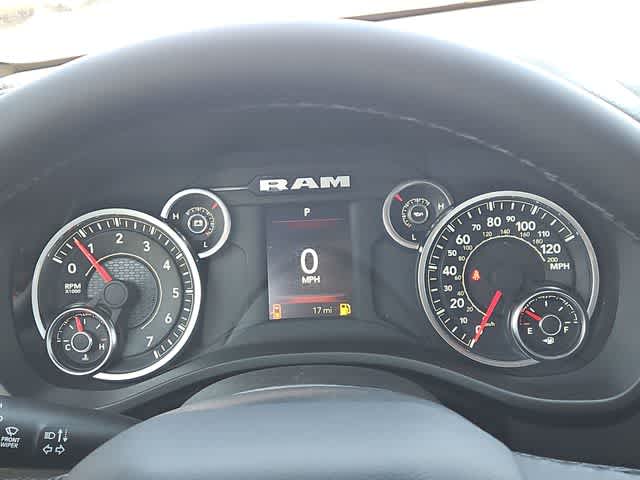 Thumbnail: 2025 RAM 1500 - 33