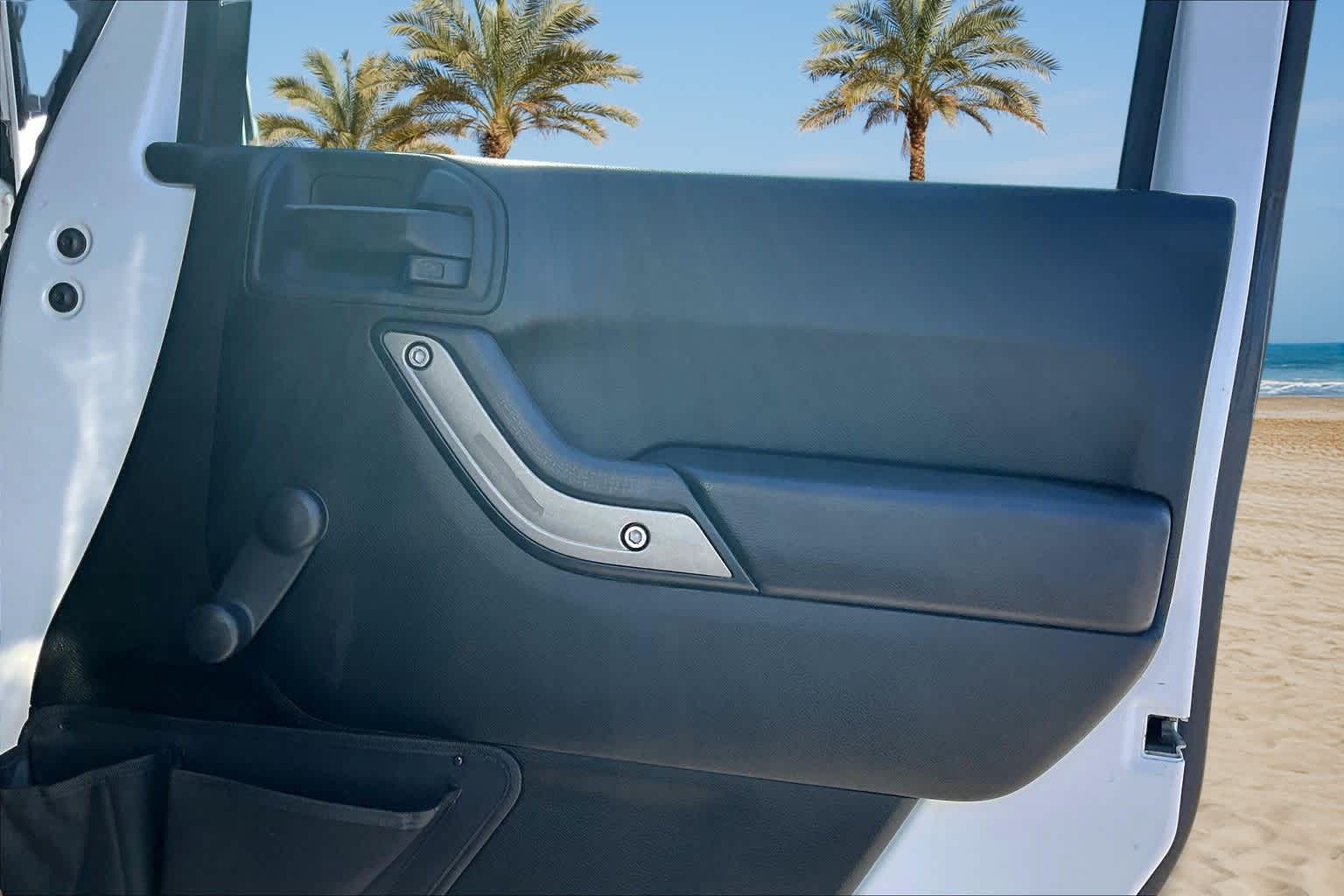 Thumbnail: 2018 Jeep Wrangler - 25