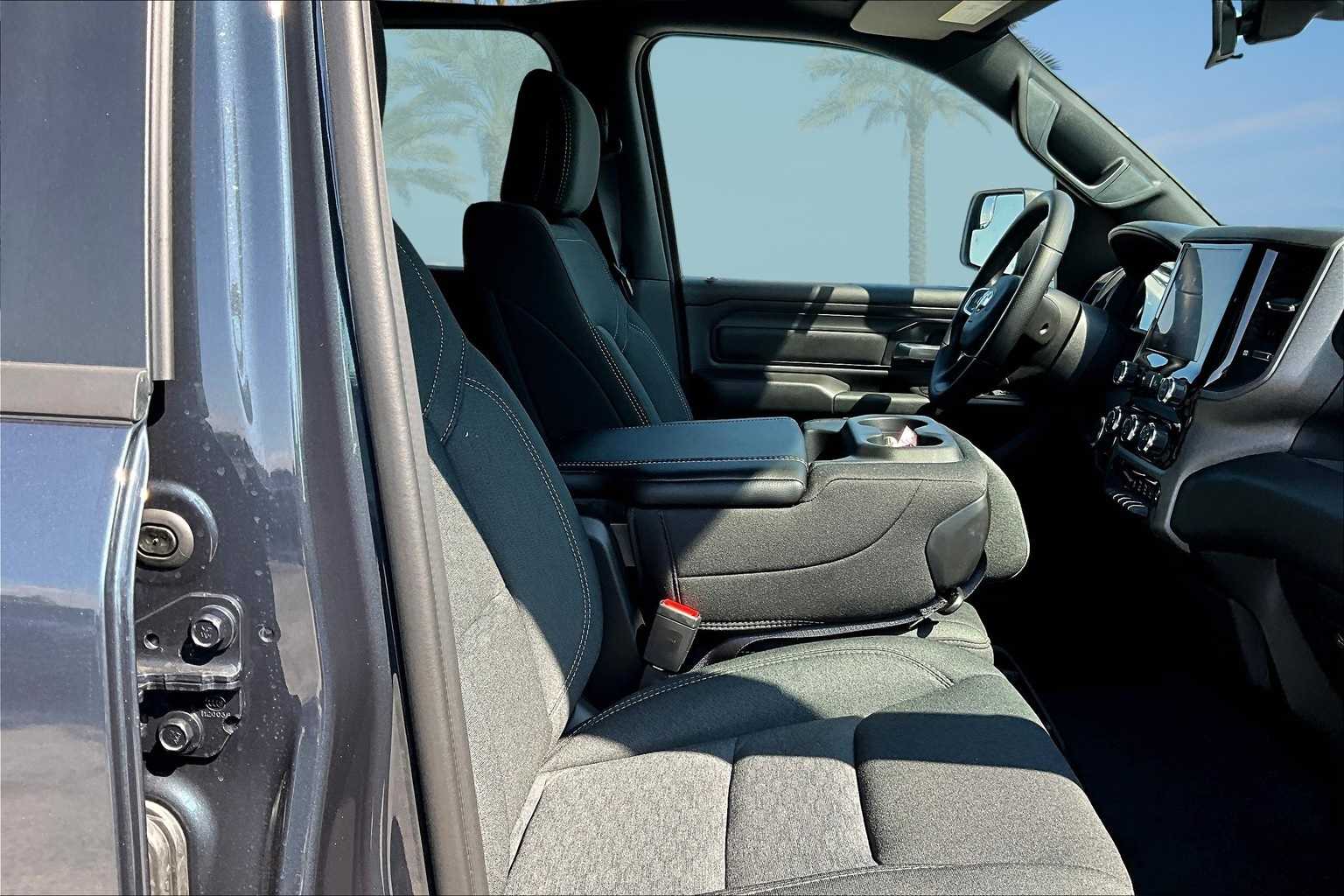 Thumbnail: 2025 RAM 1500 - 13