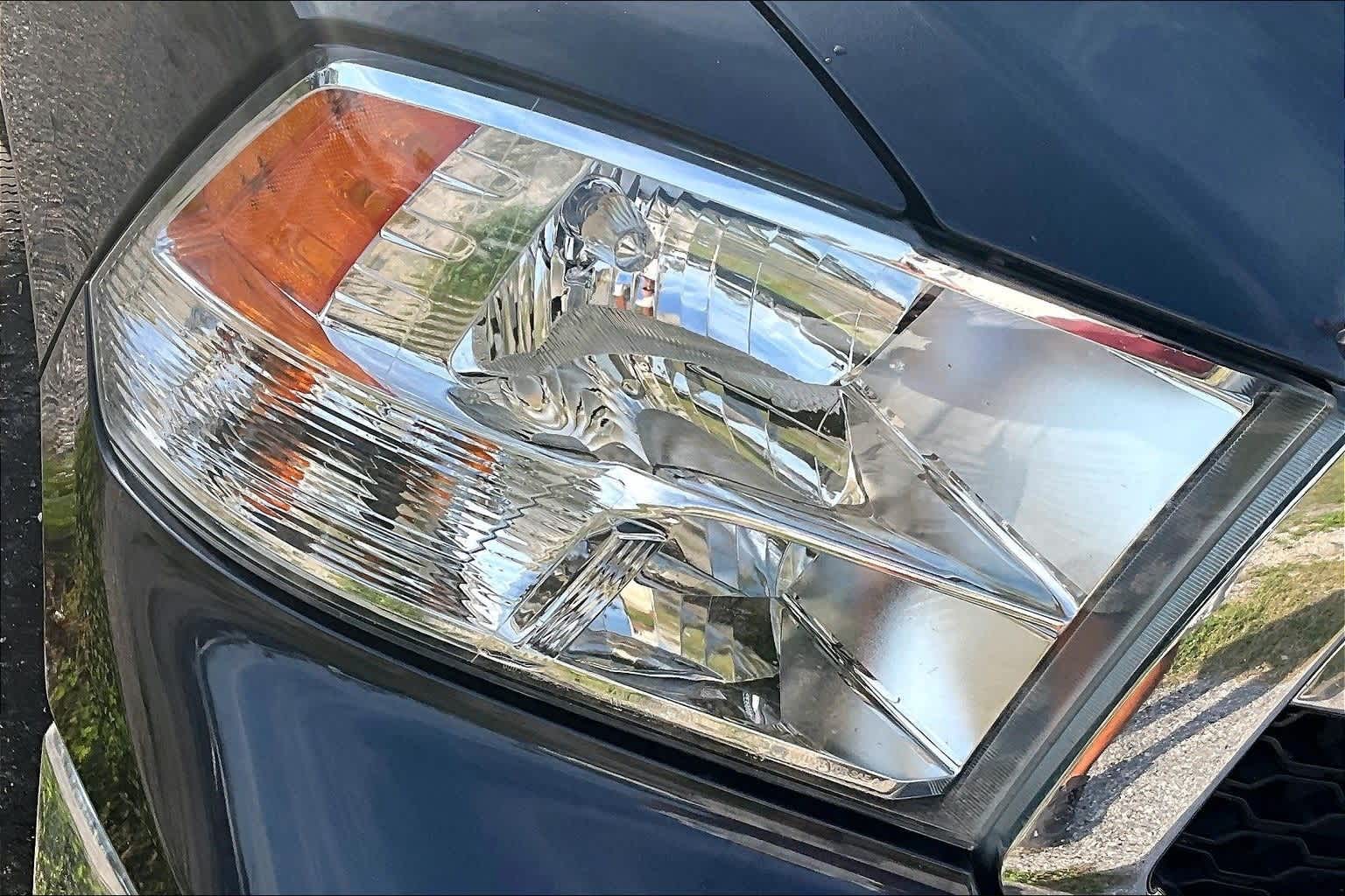 Thumbnail: 2019 RAM 1500 Classic - 27