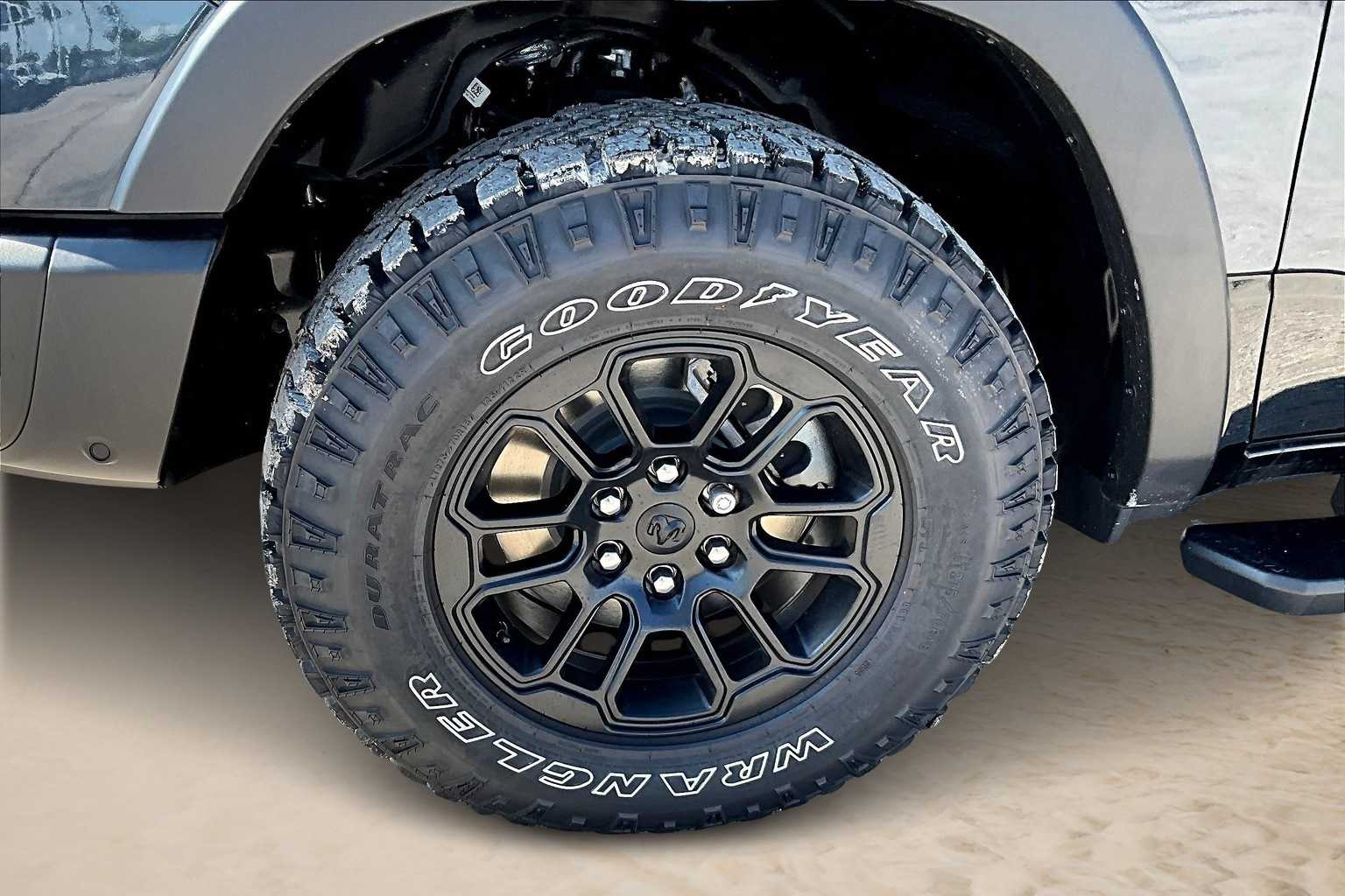 Thumbnail: 2026 RAM 1500 - 8