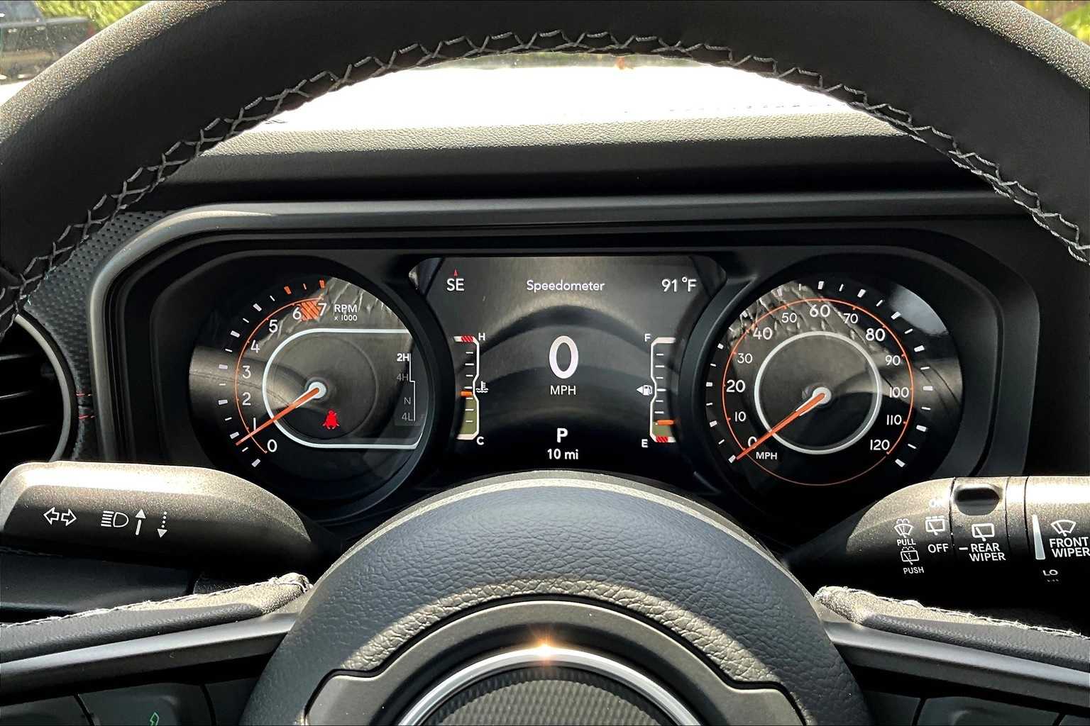 Thumbnail: 2025 Jeep Wrangler - 18