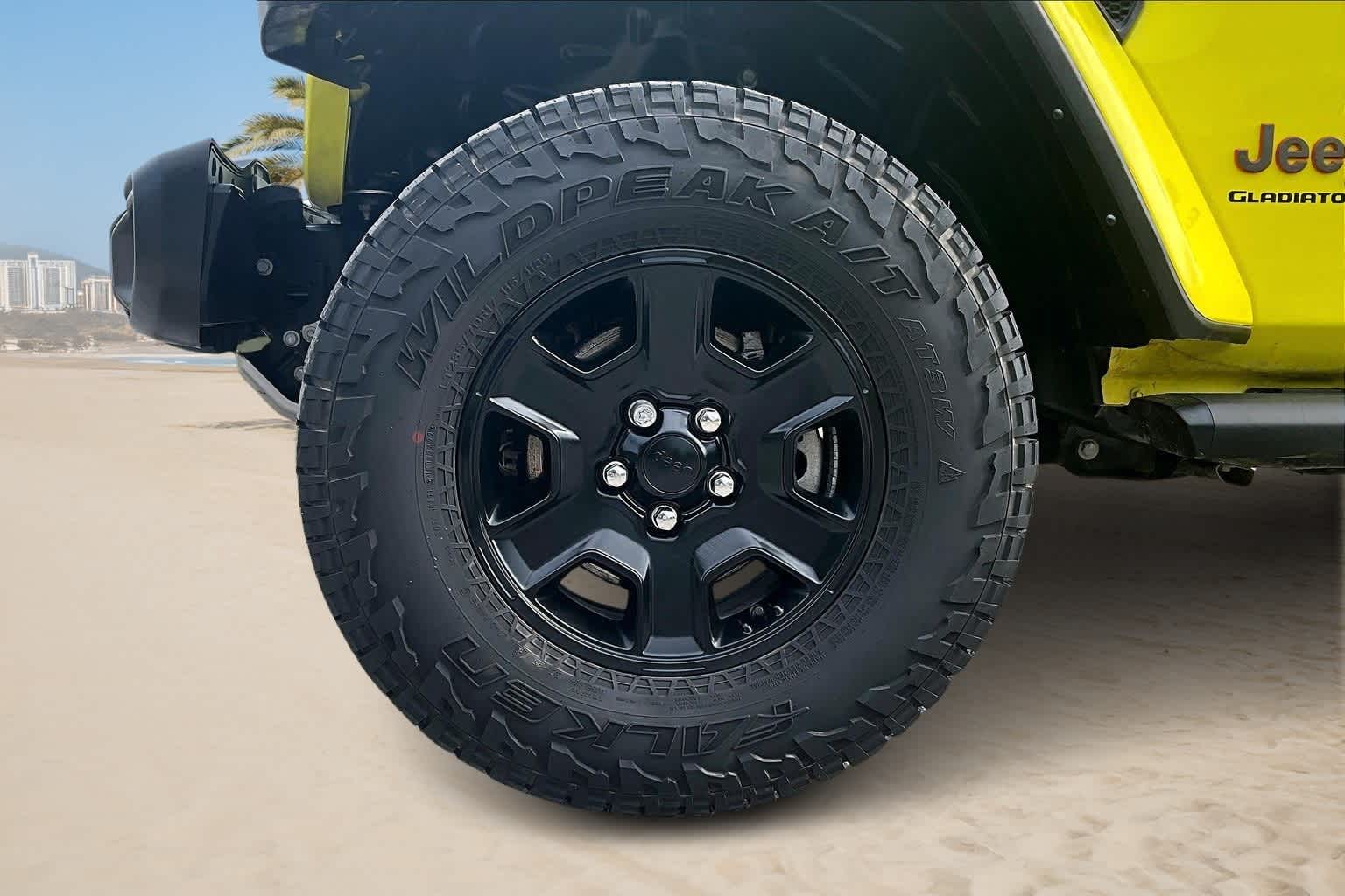 Thumbnail: 2023 Jeep Gladiator - 7